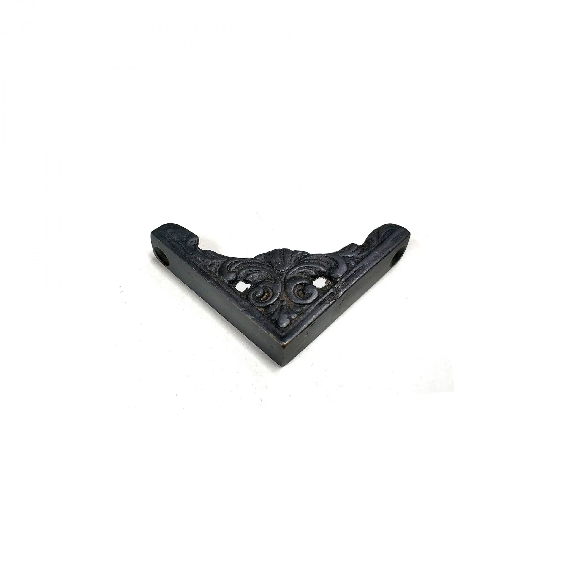 Antika Tarz Dekoratif Pirinç Köşe Süsü - 58x58 Mm, Oksit